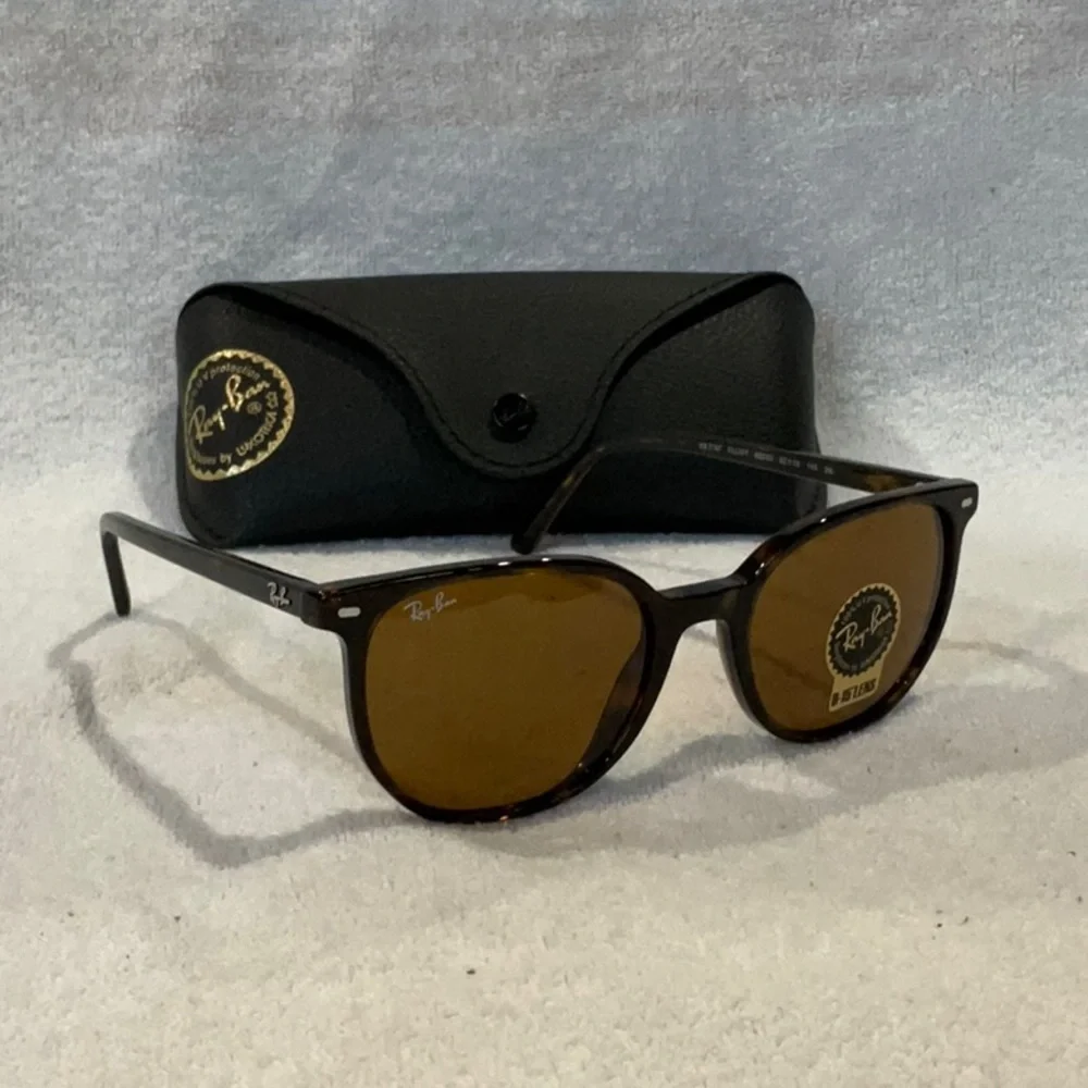 NEW RAY-BAN Brown Sunglasses with Case